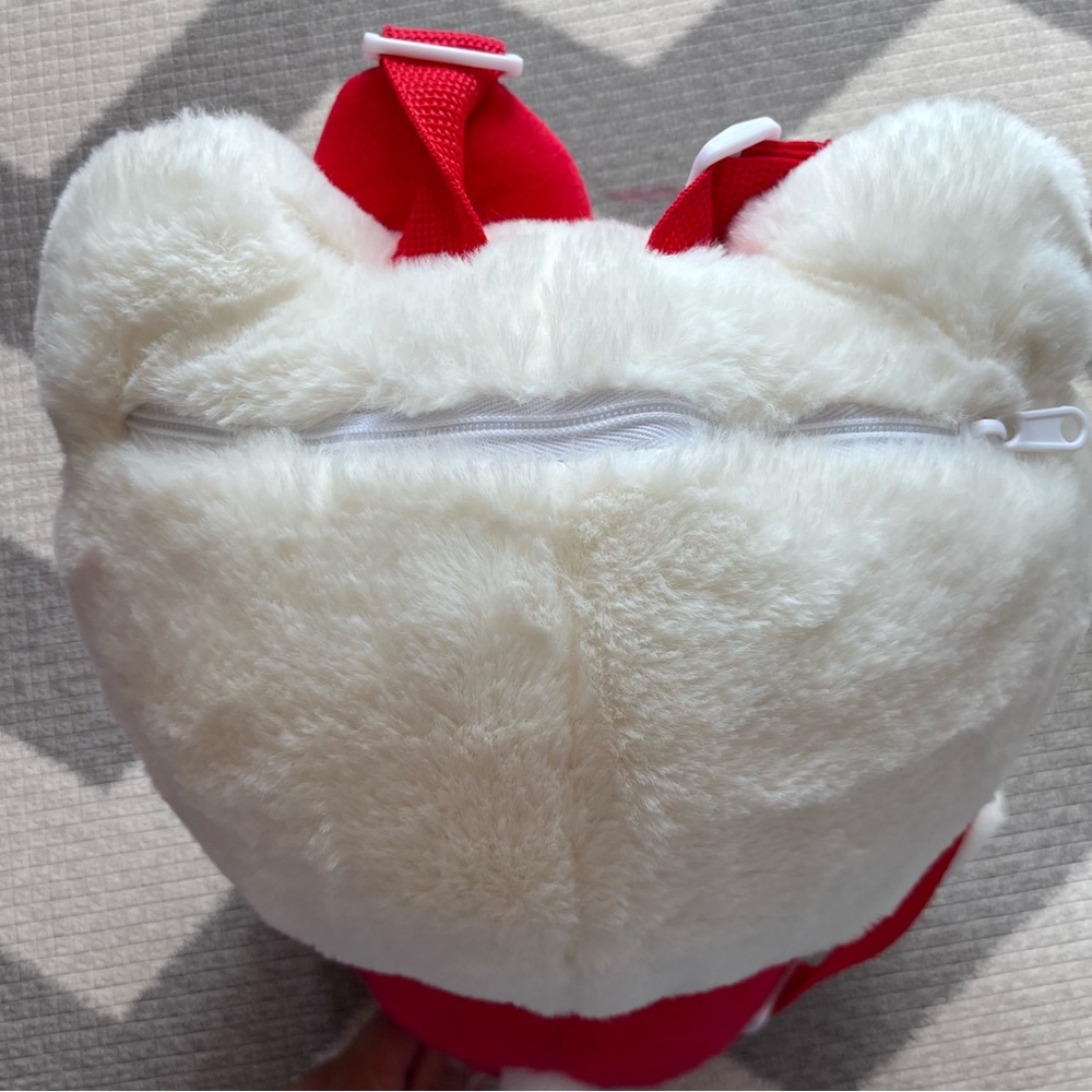Hello Kitty Plush Backpack - Picture 3 of 6